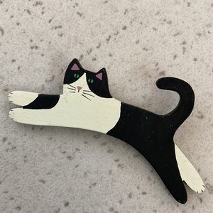 Black & White Cat Pin
